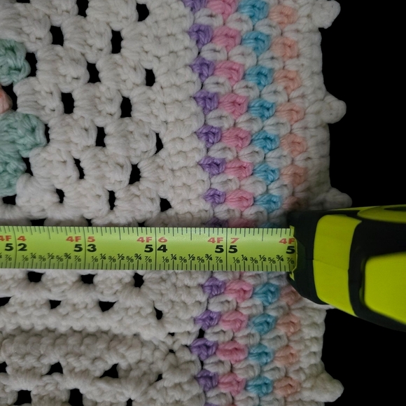 Handmade Crochet Blanket 4ft X 4ftt Square Pattern Flower Knit Pattern - Picture 3 of 4